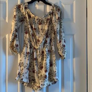 Off shoulder romper